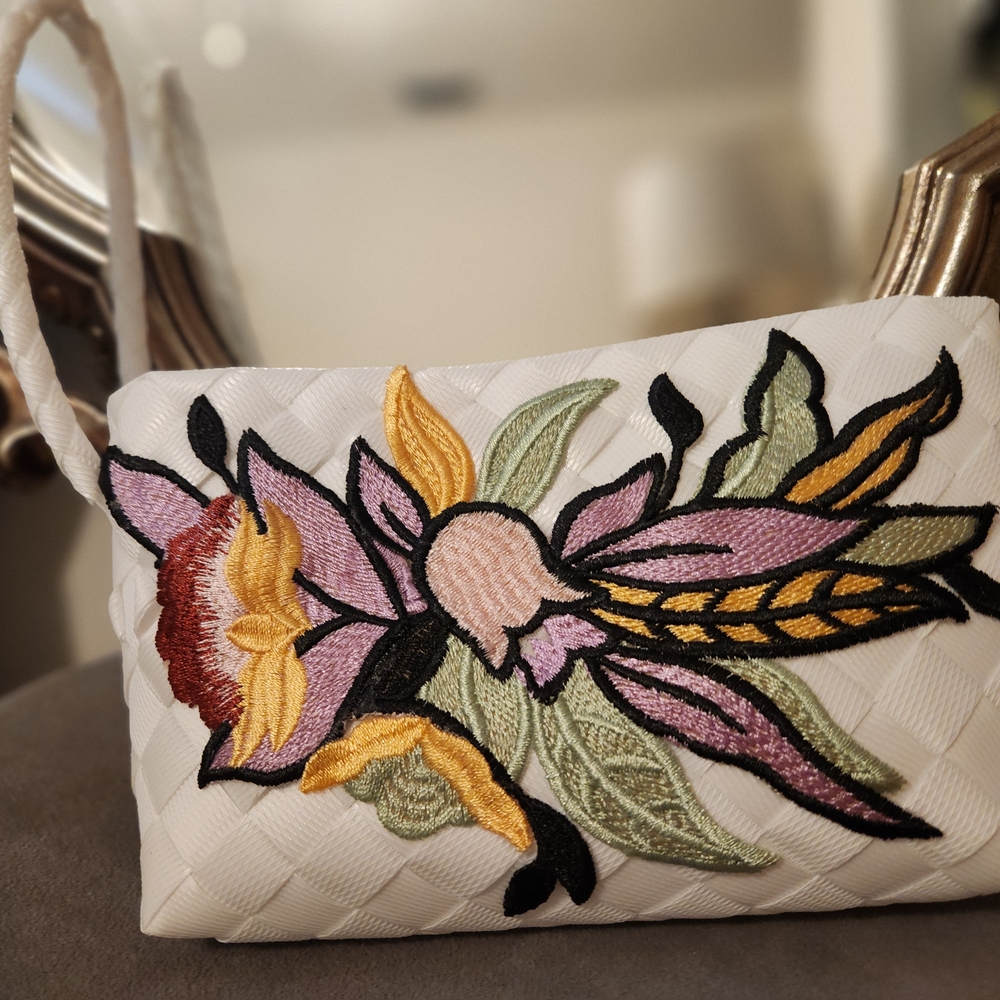 Floral Embroidered White Handbag
